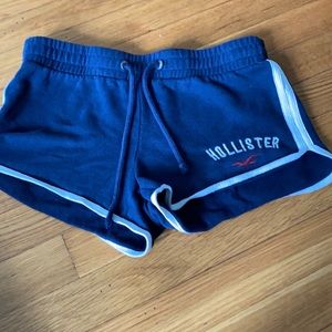 Hollister XS shorts.